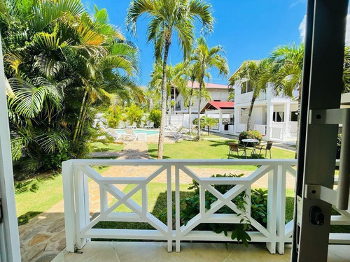 Vendo Precioso Hotel De Oportunidad Con Muebles Y Equipos En Las Terrenas De Samaná, República Dominicana