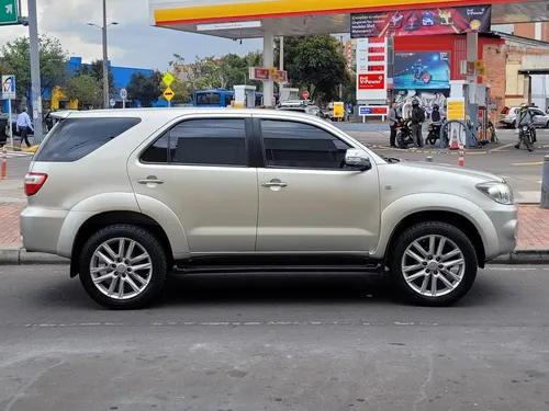 Toyota Fortuner 2.7l 4x4