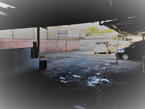 Imagem 11 de 14 de Lava Rápido Estacionamento Higienização Rudge Ramos Sbc.sp.