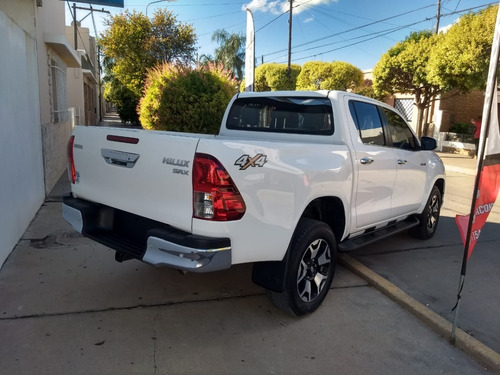 Toyota Hilux 2.8 Cd Srx 177cv 4x4