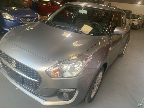 Imagen 5 de 12 de Suzuki Swift Hibrido Libre De Pico Y Placa