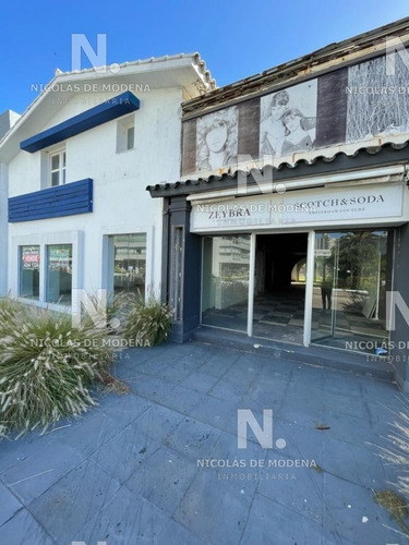 Local Comercial En Plena Península, Oportunidad Real- Ref: 5016