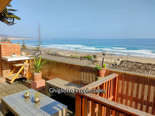 Hermosa Casa Con Vista Al Mar En Aguas Blancas, Maitencillo