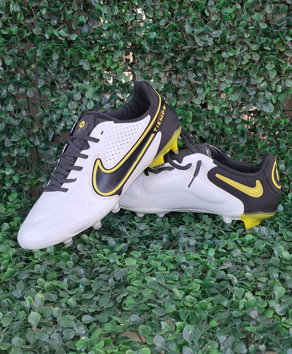 Nike Tiempo Us 8.5 - Euro 42 - 26.5 Cm