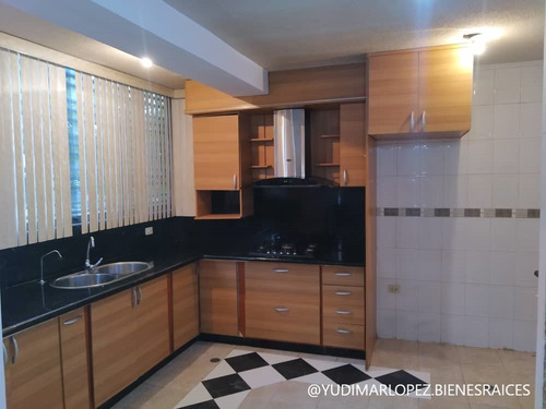 Imagen 1 de 21 de Apartamento En Venta Av. Intecomunal Conj. Res. La Pradera, Turmero - 04243178724