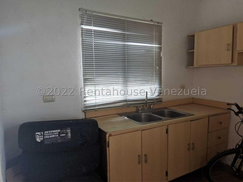 Imagen 23 de 30 de !!sp!! Casa En Venta Villas De Yara Barquisimeto Lara, Venezuela. Selena Pacheco, Contacto 0424-5197639. Cod. Flex # 23-10392 $ 11000 3 Dormitorios 2 Baños 200 M²