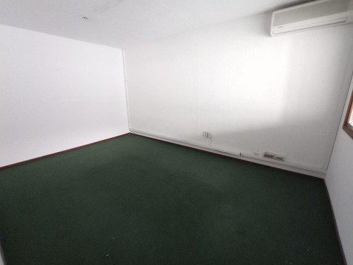 Imagen 2 de 9 de Apartamento -apartamento En Ciudad Vieja, Prox Plaza Zabala!!