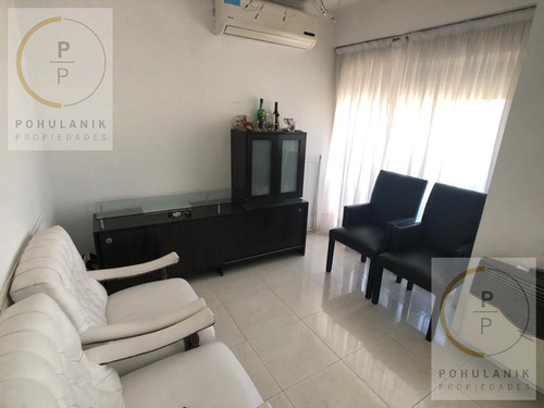 Duplex 4 Ambientes En Flores. Sobre Av. Avellaneda. Oportunidad!