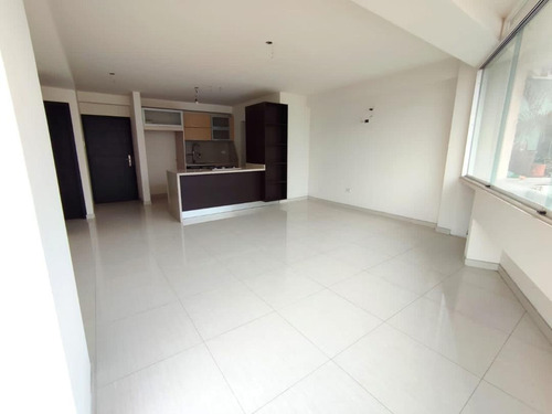 Imagen 8 de 18 de En Venta Apartamento Exclusivo Palazzo Ambruzzo. Adlz