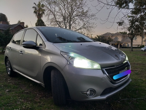 Peugeot 208 1.5 Allure Touchscreen 2013