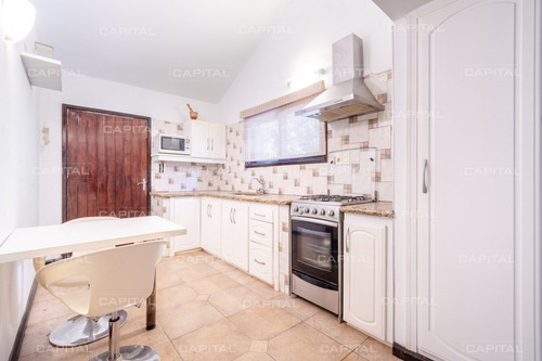 Buena Casa En San Rafael De Cuatro Dormitorios Con Pisicina-ref:30054