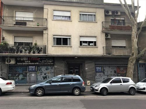 Local Comercial Próximo A 18 De Julio (ref: Ksk-354)