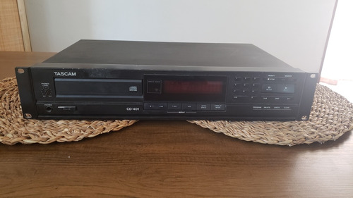 Tascam Cd-401