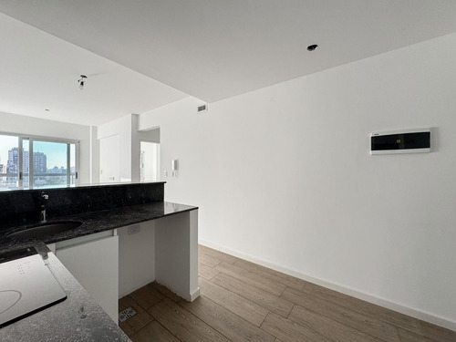 Increíble 2 Ambientes En Piso Alto Con Amenities - Parque Patricios