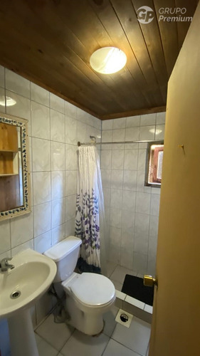Casa En Arriendo De 2 Dorm. En Pucón
