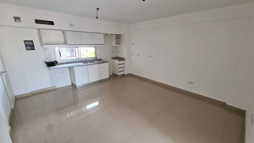 Imagen 3 de 5 de Departamento 2 Amb. A Estrenar. Oportunidad!!!