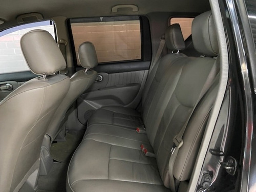 Imagem 6 de 10 de Livina 2011 Sl 1.6 Manual Completa Flex