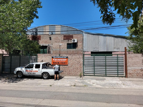 Imagen 2 de 6 de Depósito - El Talar