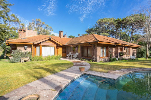 Imagen 9 de 30 de 7 Ambientes Sobre El Golf Viejo - Pinamar