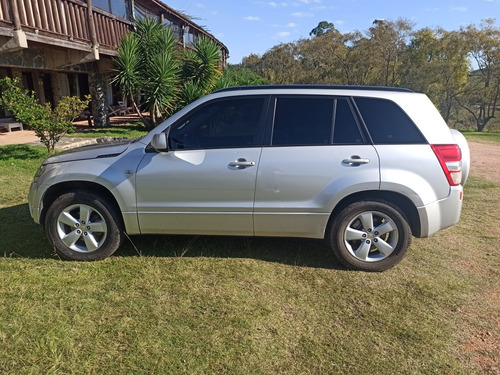 Suzuki Grand Vitara 2.4 Jiii 2010