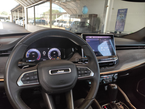 Jeep Commander 2.0 TD380 TURBO DIESEL OVERLAND AT9