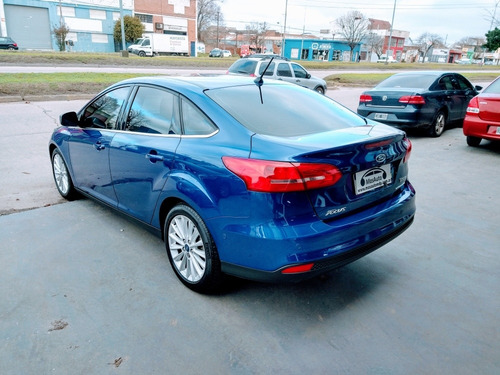Imagen 4 de 11 de Ford Focus Iii 2.0 Sedan Titanium At6 2017