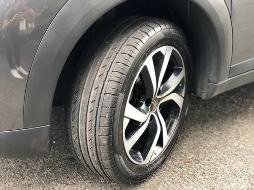 Citroën C4 Cactus 1.6 Shine Turbo Aut