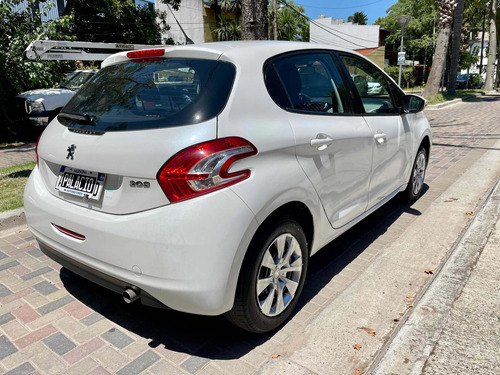 Peugeot 208 1.5 Active 2016