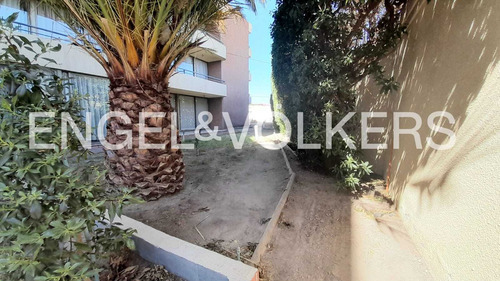 Venta De Moderno Departamento Con Excelente Ubicación