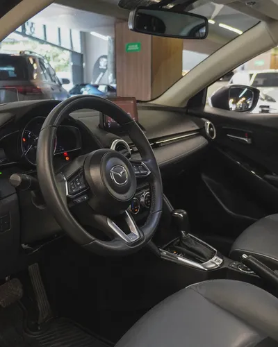 Mazda 2 GRAND TOURING LX