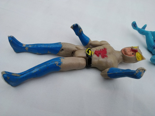 2 Figuras Bootleg Plastico