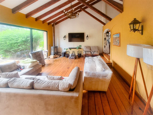 Casa En Arriendo De 5 Dorm. En Viña Del Mar