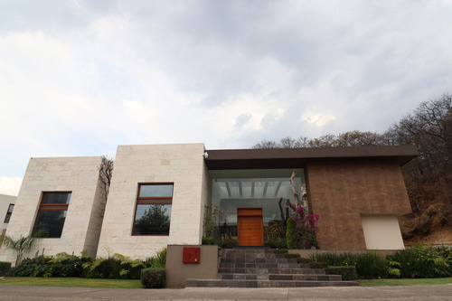 Imagen 2 de 26 de Casa En Venta O Renta En Faccionamiento Isla Real En Bosque Real