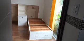 Cama + Colchon De 1 Plaza + Mesa De Noche