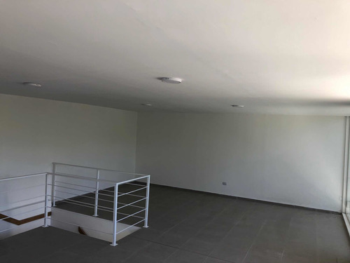 Imagen 5 de 5 de Alquilo Local + Oficina - Sagrada Familia 1500 - Zona Norte