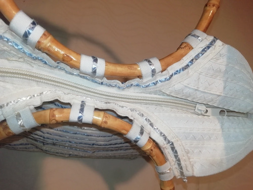 Lote Dos Bolsos Con Manija De Mimbre