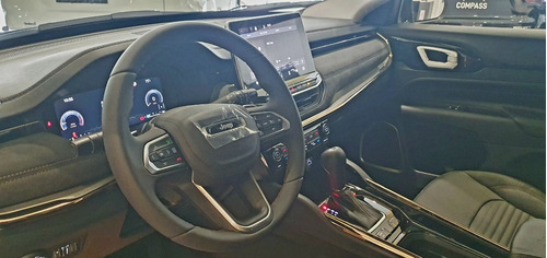 Imagen 6 de 17 de Jeep Commander Gse 1.3 At6 2023+