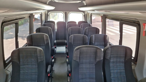 Imagen 4 de 8 de Mercedes Benz Sprinter 515 19+1 Año 2018