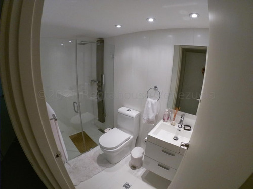 Apartamento Dúplex Remodelado 475 M² 5h, 5b, 4p, Vistavila Con Piscina En Venta En Los Palos Grandes Avenida 3era. Caracas