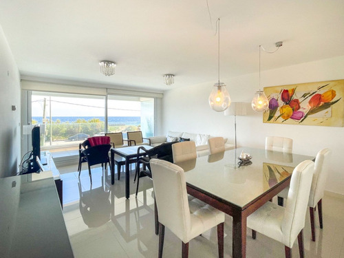 Imagen 1 de 11 de Apartamento En Venta De 2 Dormitorios En Playa Mansa (ref: Lij-5412)