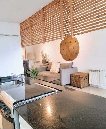 Imagen 9 de 15 de Amoblado Y Equipado - 2 Ambientes - Palermo Hollywood - Ideal Estudiantes - Edificio Con Piscina, Jardines, Solarium, Parrilla, Quincho, Salón De Usos Múltiples, Gimnasio, Laundry.