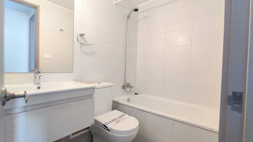 Edificio Colombia (1 Est. 1 Bod.) Piso 8