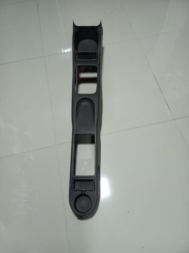 Console Central Dos Bancos Gm Corsa Montana 2006 24400405