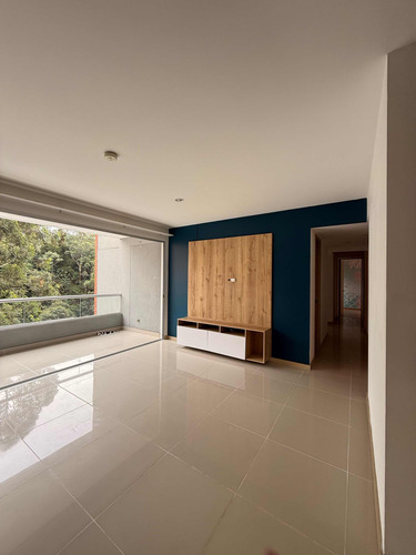 Venta Hermoso Apartamento Loma Las Brujas Muga,