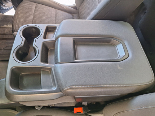 Chevrolet Silverado 4.3 V6 1500 WT Cabina Regular 4x4 At