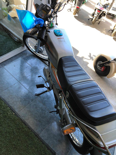 Imagen 8 de 9 de Suzuki Ax 100