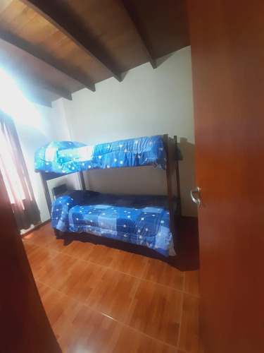 Casa En Venta - 2 Dormitorios 2 Baños - 85mts2 - Lobos