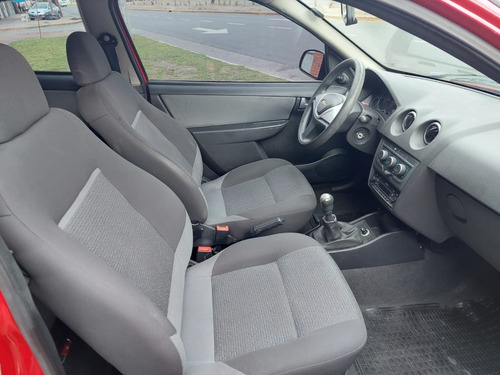 Imagen 11 de 15 de Chevrolet Celta