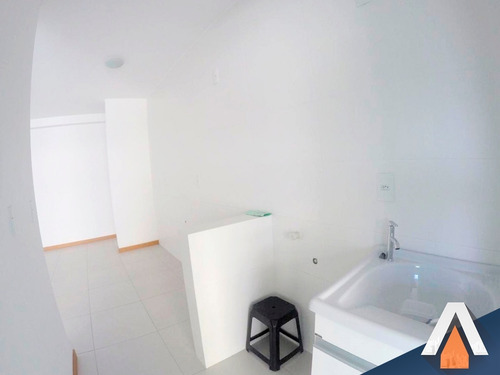 Imagem 2 de 12 de Acrc Imóveis - Apartamento Com 02 Suítes E 02 Vagas De Garagem - Ap02200 - 33602486