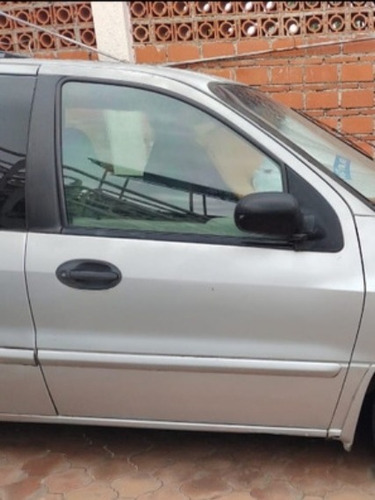 Puertas Delanteras De Ford Windstar 1999 (Usado)